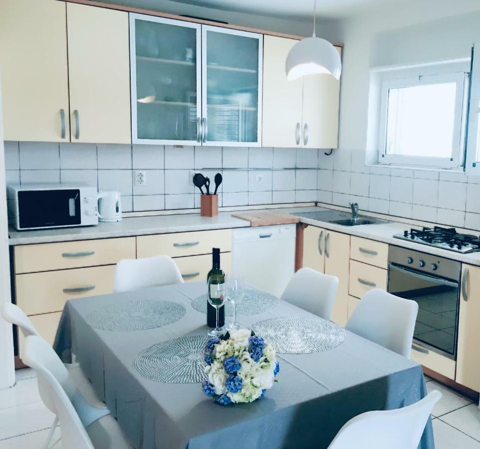 Apartman Grey 2 Minutes From Sea Apartman Makarska Kültér fotó