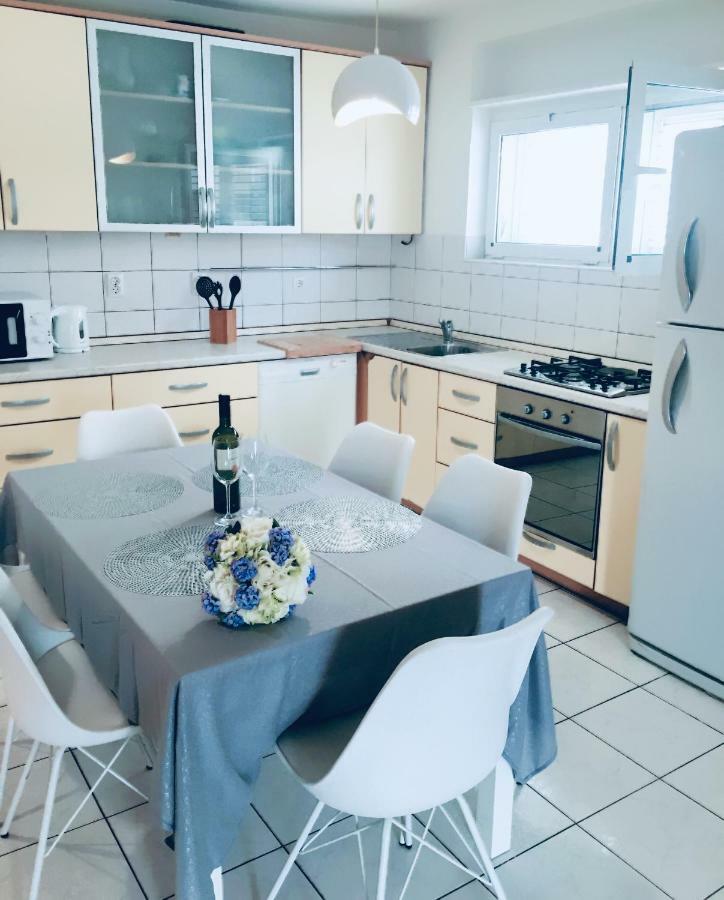 Apartman Grey 2 Minutes From Sea Apartman Makarska Kültér fotó